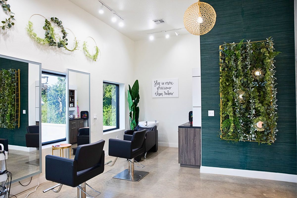 Crafting a Stylish and Efficient Salon in a Small Space