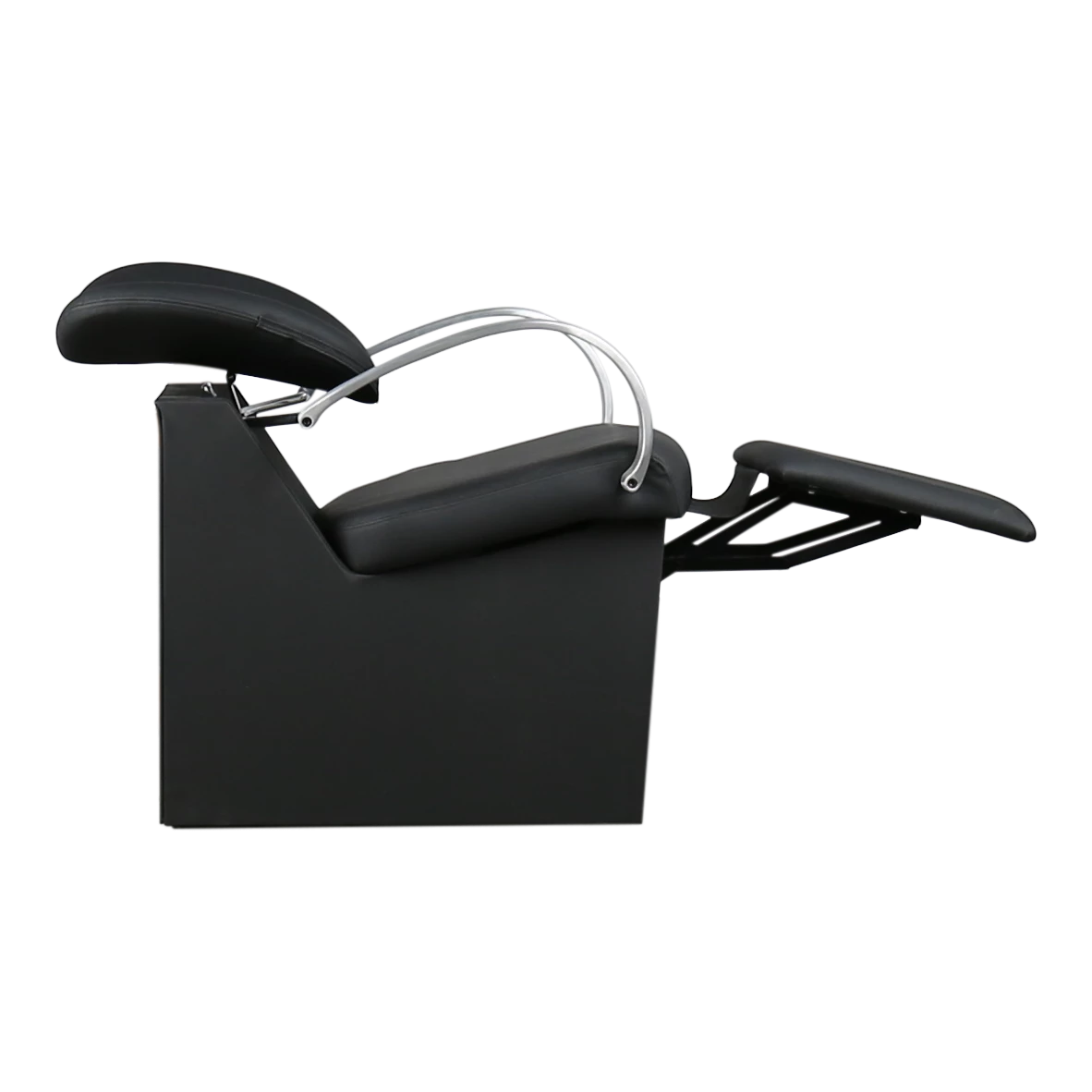 Amilie Shampoo Chair with Legrest