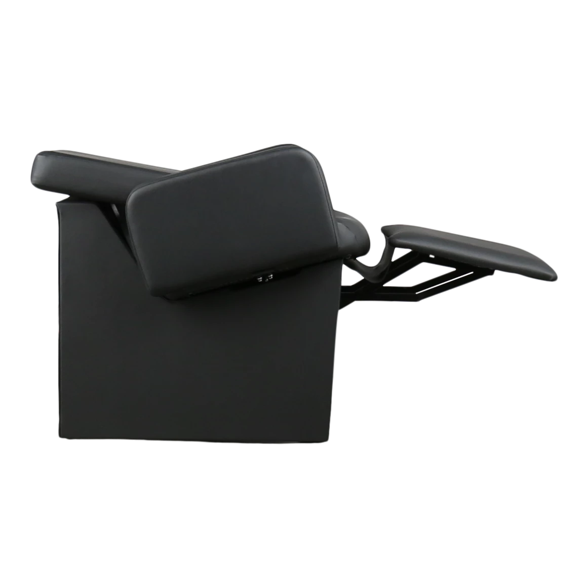 Atticus Shampoo Chair with Legrest