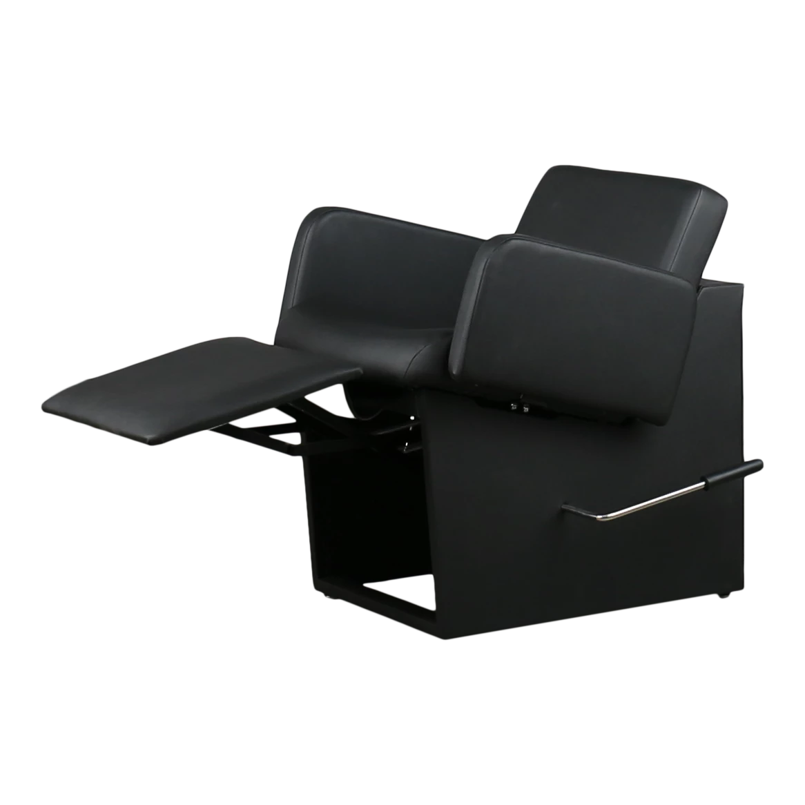 Atticus Shampoo Chair with Legrest